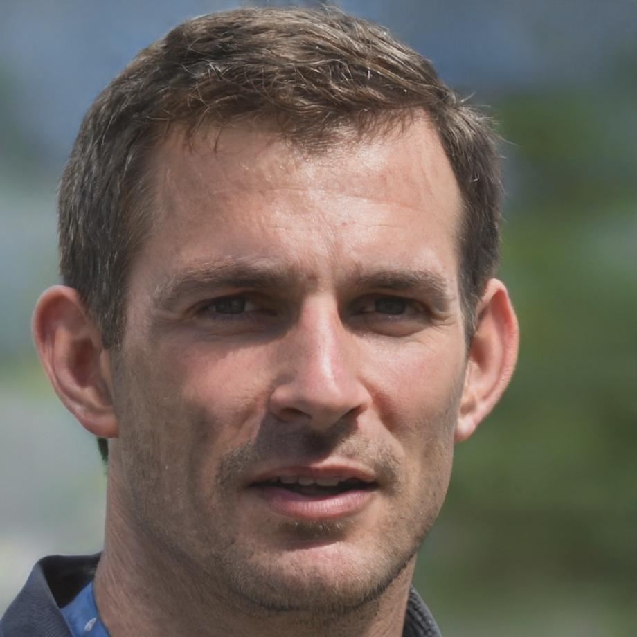 Dragoș Nemeș, Director Executiv norivaxetune